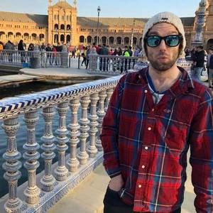 Meet your Posher, Brandon